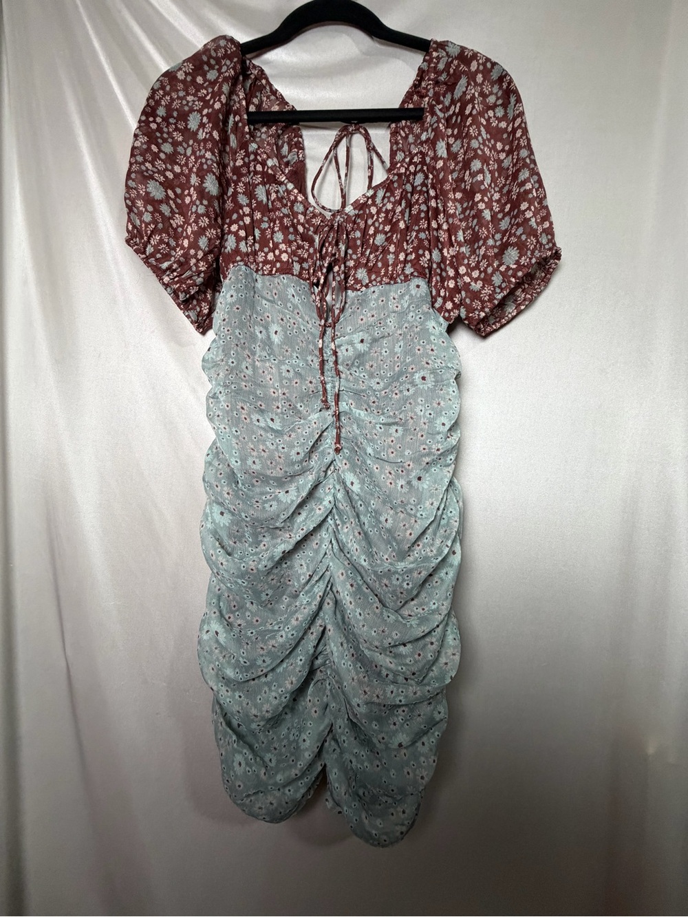 Free People Brown & Sage Floral Ruched Mini Dress Size S CLW53C